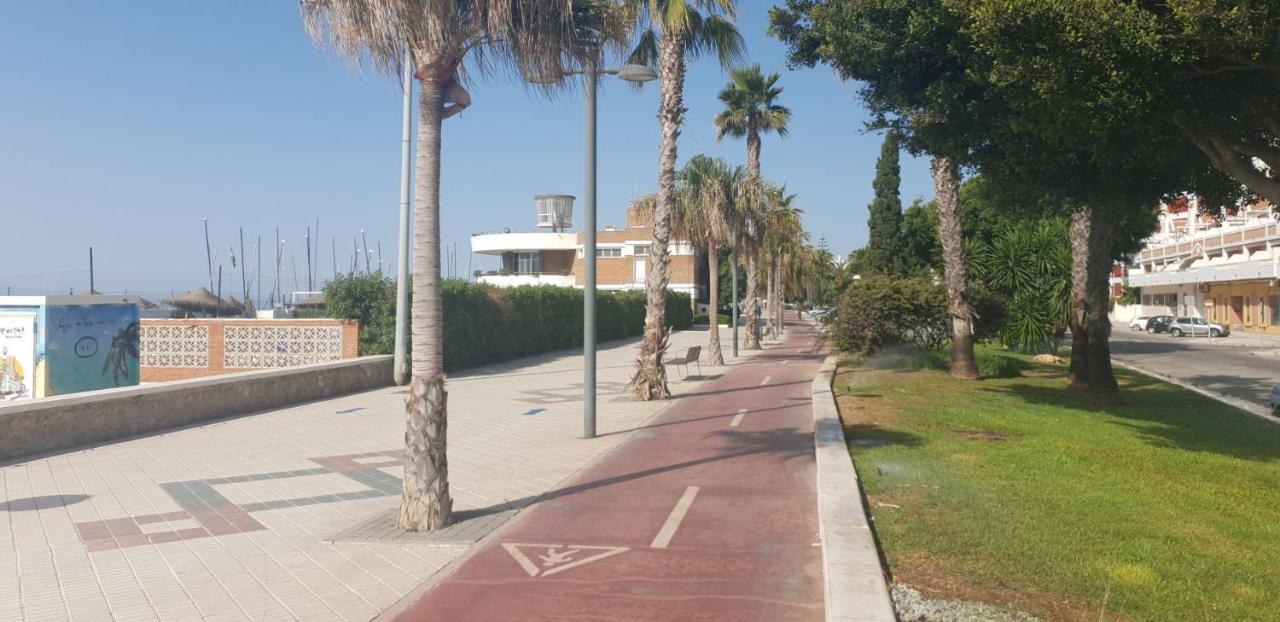 Casa 1ª Linea Paseo Maritimo Torre Del Mar Appartamento Esterno foto